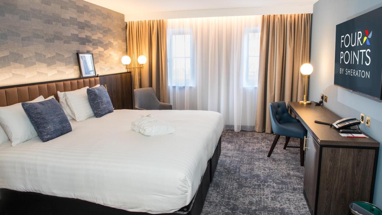 Four Points By Sheraton London Gatwick Airport Horley Esterno foto